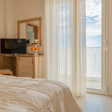 Hotel Mondial Bellaria-Igea Marina Zewnętrze zdjęcie
