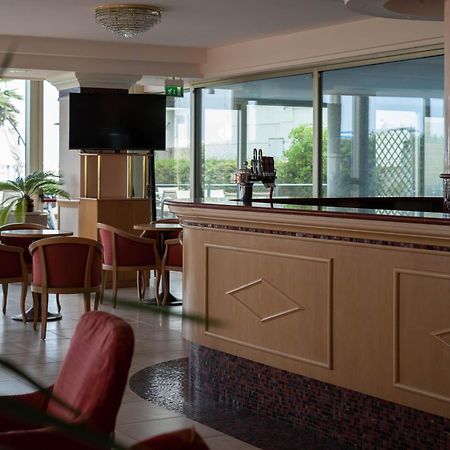 Hotel Mondial Bellaria-Igea Marina Zewnętrze zdjęcie