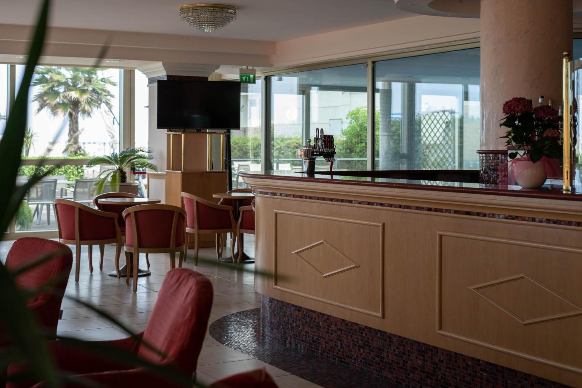 Hotel Mondial Bellaria-Igea Marina Zewnętrze zdjęcie