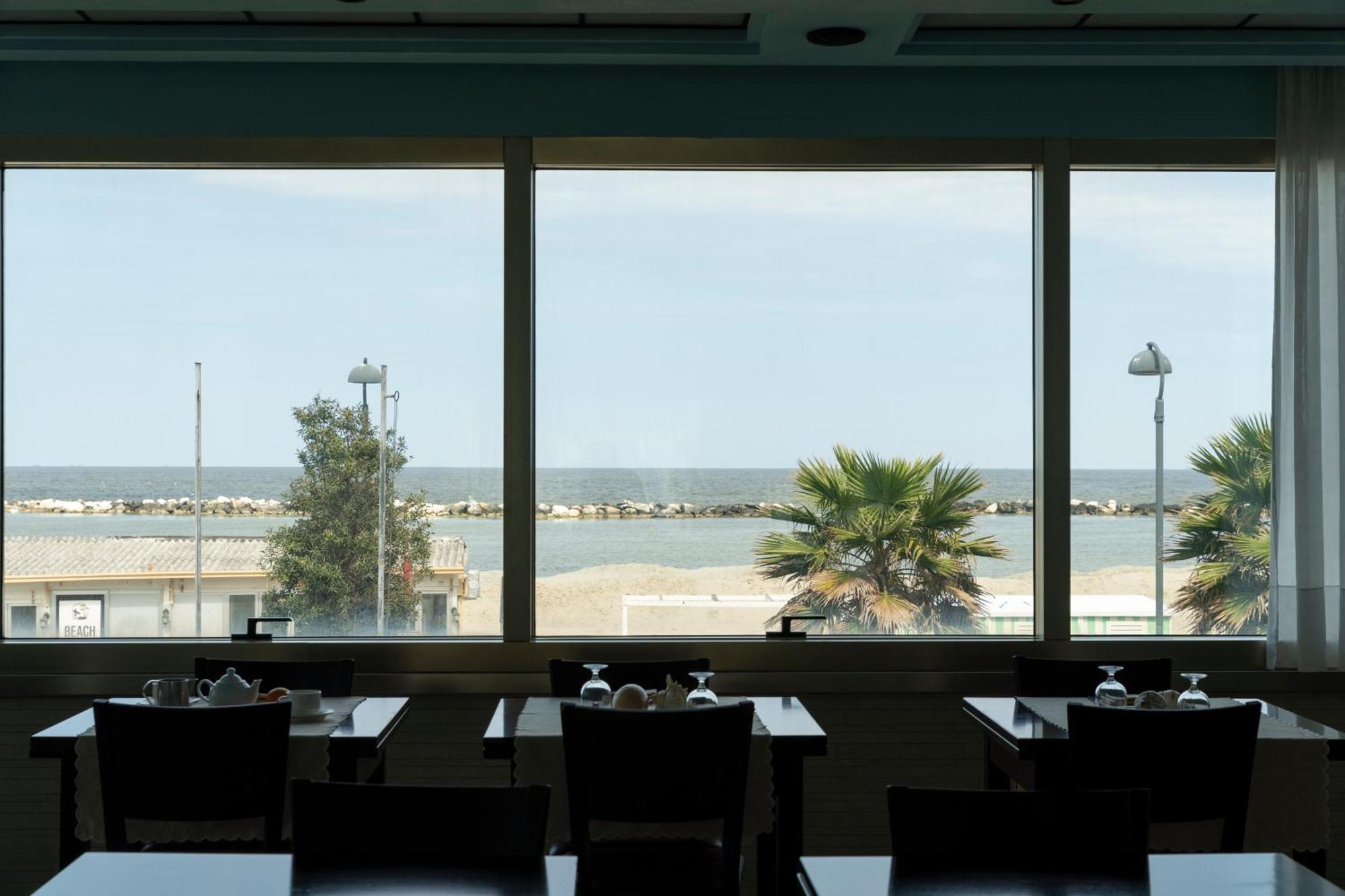 Hotel Mondial Bellaria-Igea Marina Zewnętrze zdjęcie