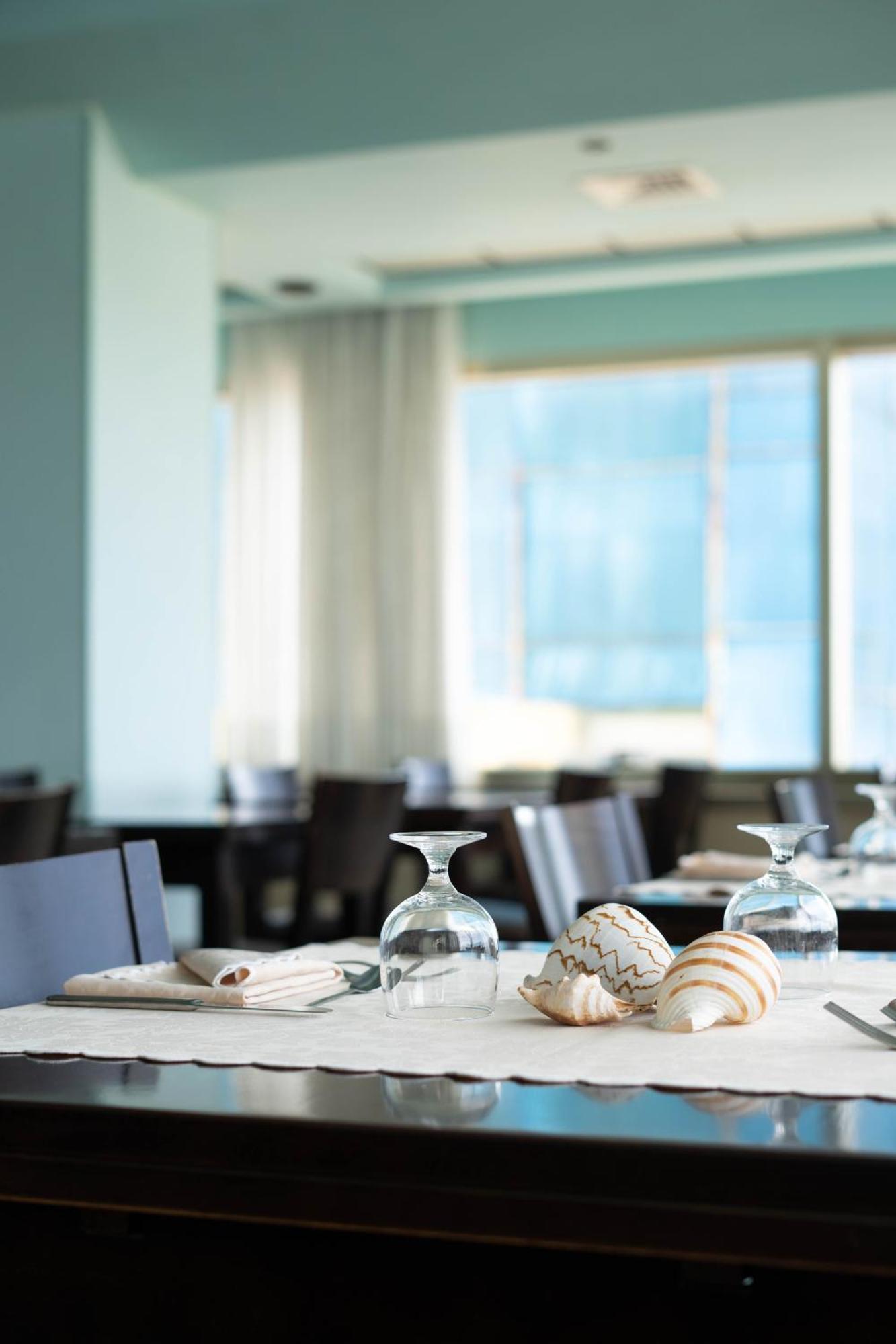 Hotel Mondial Bellaria-Igea Marina Zewnętrze zdjęcie