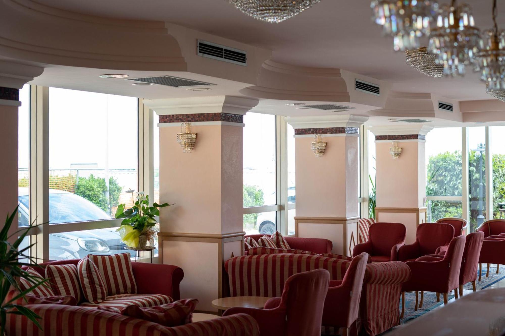Hotel Mondial Bellaria-Igea Marina Zewnętrze zdjęcie